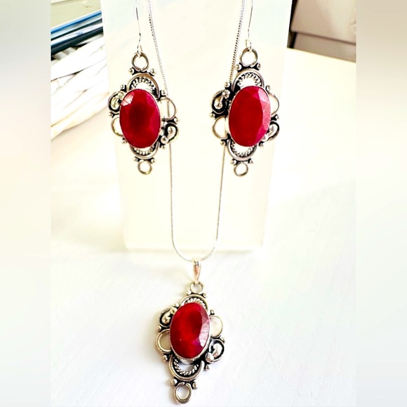 Filigree Sterling Silver Set of Necklace and Earrings in Red Quartz 925 - Picture 1 of 4